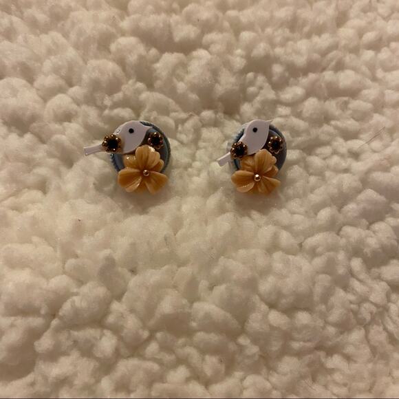 Plunder Ebony Bird with Flower Earrings - Picture 2 of 6